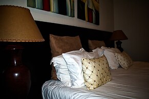 Waterfront Country Lodge