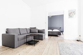 City Centre Apt next to Kongens Nytorv