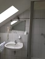 Astra Hotel Garni