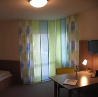 Astra Hotel Garni
