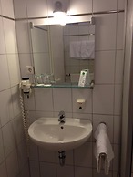Astra Hotel Garni