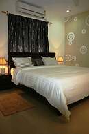 Falcons Nest Studio Apartments