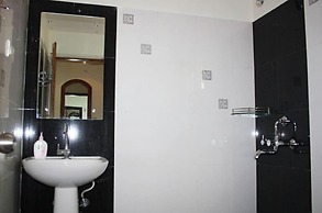 Falcons Nest Studio Apartments