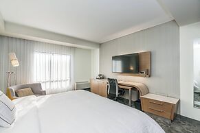 Courtyard by Marriott West Springfield