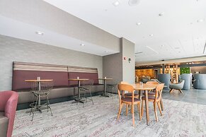 Courtyard by Marriott West Springfield