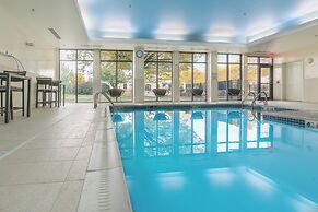 Courtyard by Marriott West Springfield