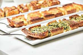 AC Hotel by Marriott Huntsville Downtown