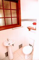 Lush Gardens Apartment 1