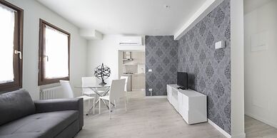 Apartments in San Marco with Canal View