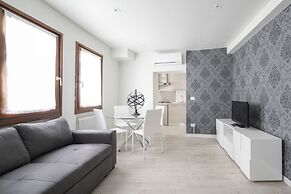 Apartments in San Marco with Canal View