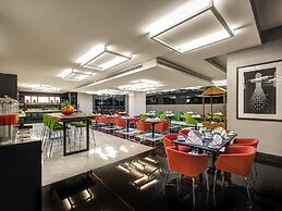 Novotel Sharjah Expo Center