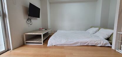 Rhodes Kagurazaka Hotel