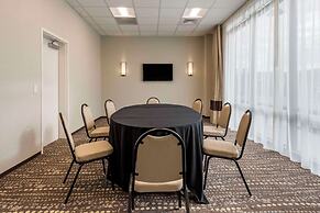 Comfort Inn & Suites Pittsburgh-Northshore