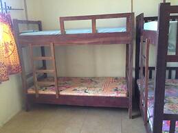 Makunduchi White House Apartment