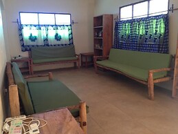 Makunduchi White House Apartment