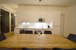 Luxury Residence near Parliament