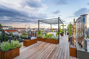 Luxury Residence near Parliament