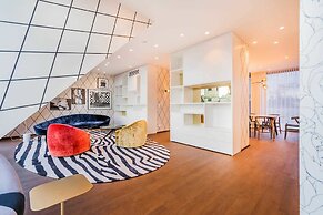 Luxury Residence near Parliament