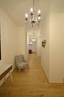 Luxury Residence near Parliament