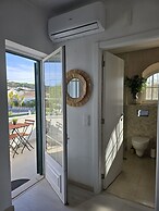 Sesimbra Stylish Villa by Homing
