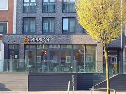Apricot Hotel