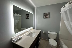 AmericInn by Wyndham Fort Atkinson