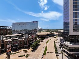 Live by Loews, Arlington, TX