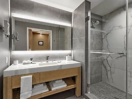 Live by Loews, Arlington, TX