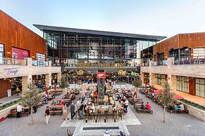 Live by Loews, Arlington, TX