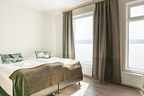 Hotel West