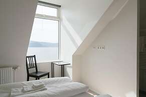 Hotel West