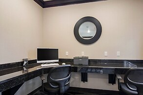 Cobblestone Hotel and Suites Torrington