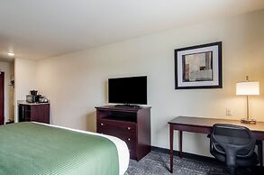Cobblestone Hotel and Suites Torrington
