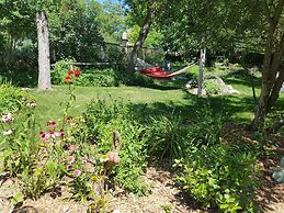 Les Trois Erables Boutique Inn