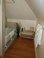 Les Trois Erables Boutique Inn