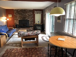 Silver Spring Chalet - GetAway