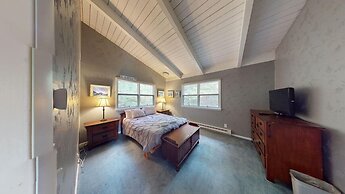 Silver Spring Chalet - GetAway