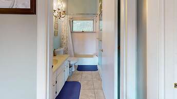 Silver Spring Chalet - GetAway