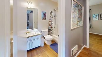 Silver Spring Chalet - GetAway