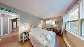 Silver Spring Chalet - GetAway