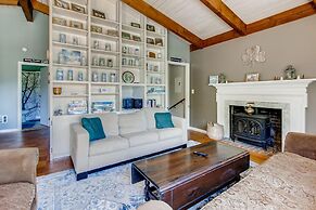 Silver Spring Chalet - GetAway