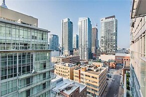 Luxury 2 BD + 2 WC in the heart of Entertainment District