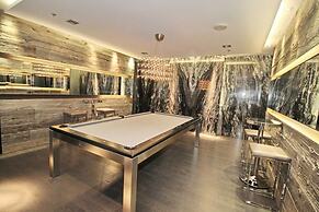 Luxury 2 BD + 2 WC in the heart of Entertainment District