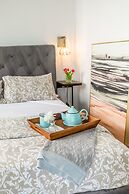 Luxury 2 BD + 2 WC in the heart of Entertainment District