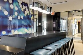 Luxury 2 BD + 2 WC in the heart of Entertainment District