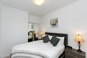 Luxury 2 BD + 2 WC in the heart of Entertainment District