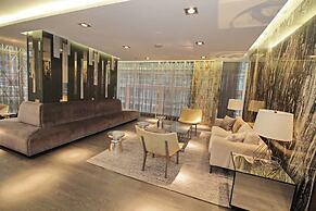 Luxury 2 BD + 2 WC in the heart of Entertainment District