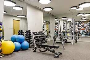 Luxury 2 BD + 2 WC in the heart of Entertainment District