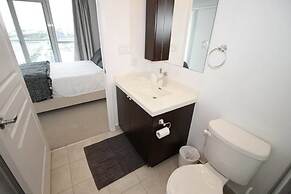 Executive 2 Bedroom Condo Across CN Tower
