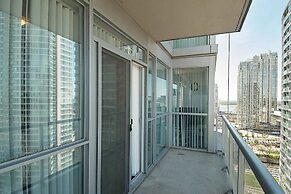 Executive 2 Bedroom Condo Across CN Tower